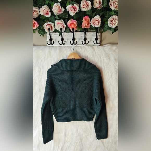 Urban Heritage Cowl Neck Cropped Knit 3/4 Zip Pullover Sweater (NWOT) - Picture 3 of 6